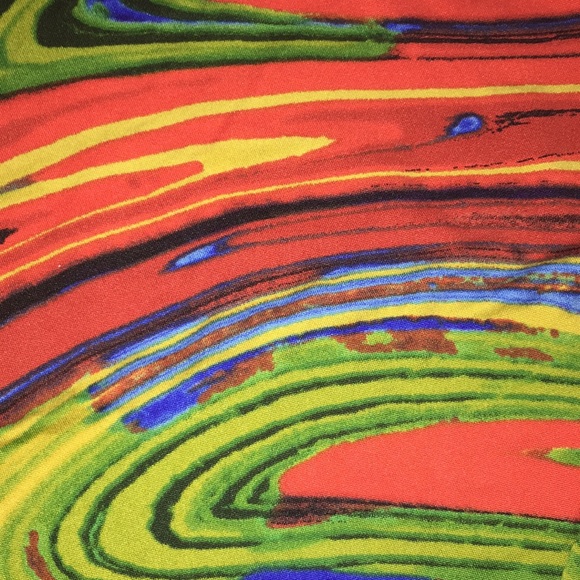 GET NOTICED! Multi Colored Crop - Picture 7 of 10